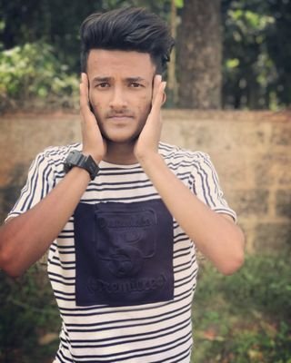 razkaif's profile picture. 