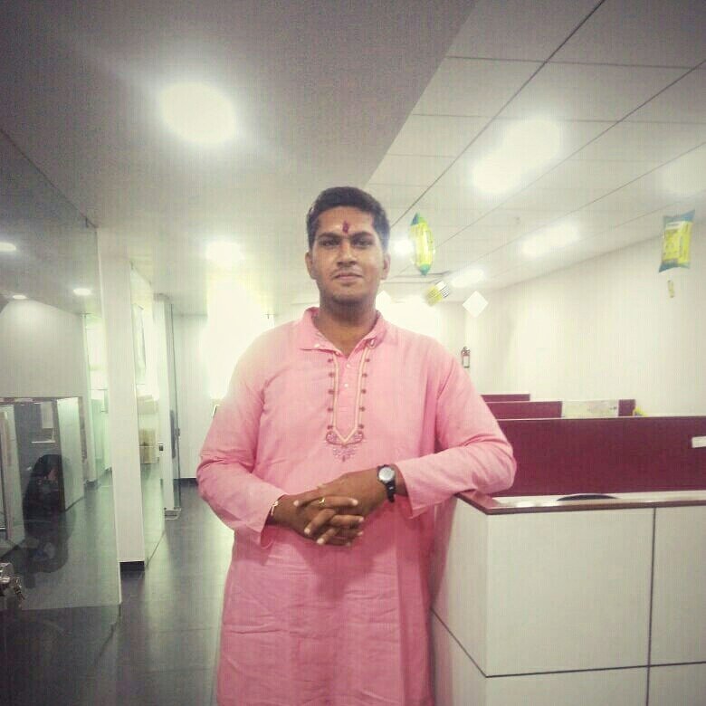 Harishcrm's profile picture. Patriotism#Writer#Sales consultant