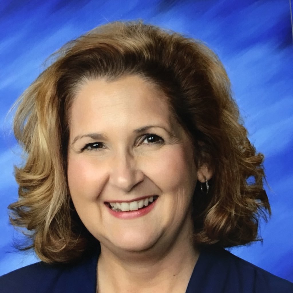 DeeParnell1's profile picture. STEAM, Coding and Robotics teacher who is seeking better ways to reach more students.