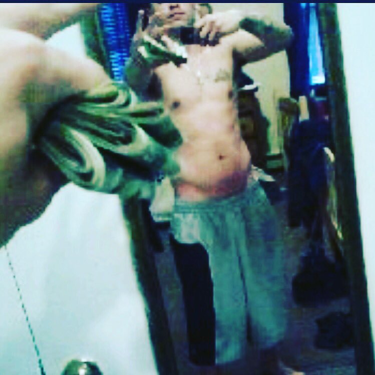 20shotz's profile picture. NFL