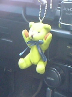 origamisyokunin's profile picture. 職業大工、 人真似が嫌いで、両面色違いの折り紙を使い、折るスタイルは縦横斜め１６等分に折り目を付けた仕込みを基本に「ススム折り」と名付け、オリジナル折紙飛行機とオブジェを折ってます、オリジナルものは１９７９年から始めまてます、一匹狼です、通販始めましたhttps://t.co/QYkyAwvfHJ