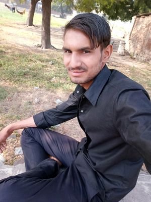 makavwna's profile picture. Lana