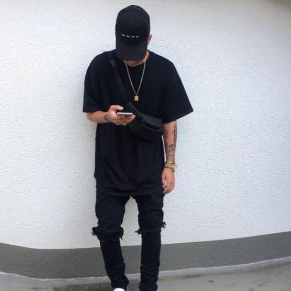 AdzaBadza7's profile picture. 