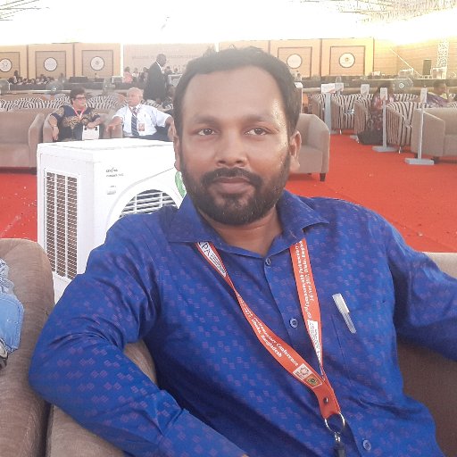 ahshan83's profile picture. Me a journalist.