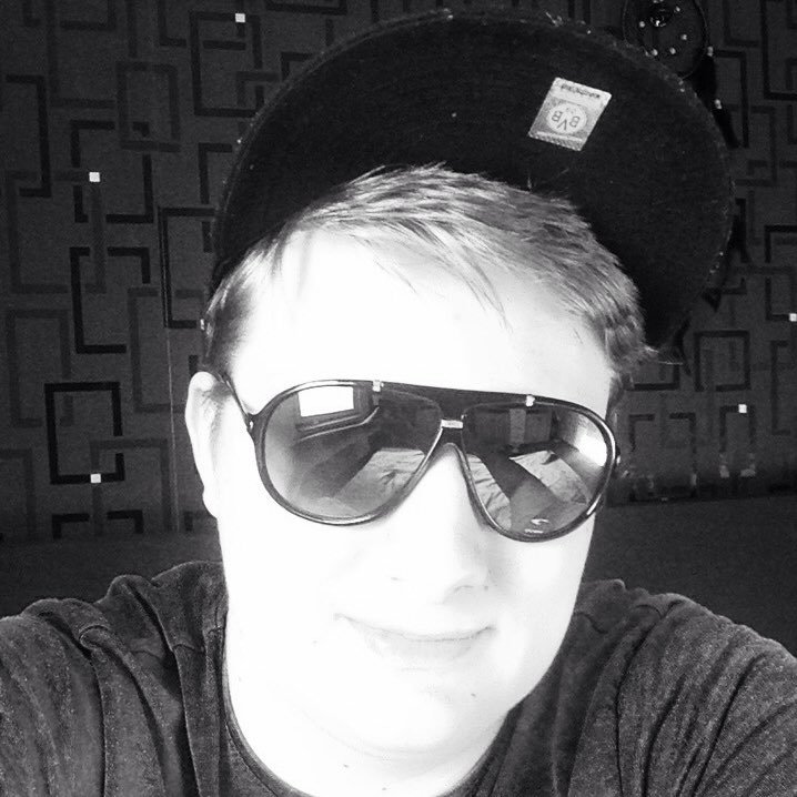 ManuKoO6's profile picture. 