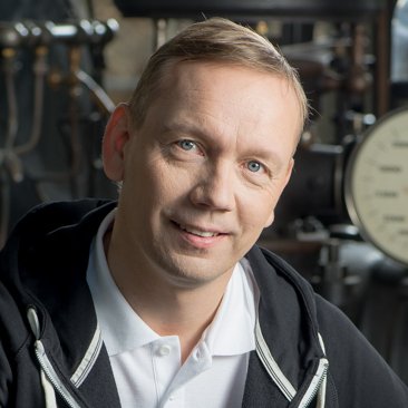 Juha_Compile's profile picture. Isä ja yrittäjä @compileFI, joka ui mielellään digitalisaation - välillä syvissäkin vesissä. Kehitän ja luon tulevaisuuden liiketoimintaa.