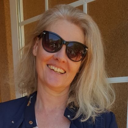 A tech-IoT-digitisation exec. focusing on B2B sales, marcom & branding. DEI and sustainability advocate. English-Spanish-Norwegian speaking.
#soyPromociona