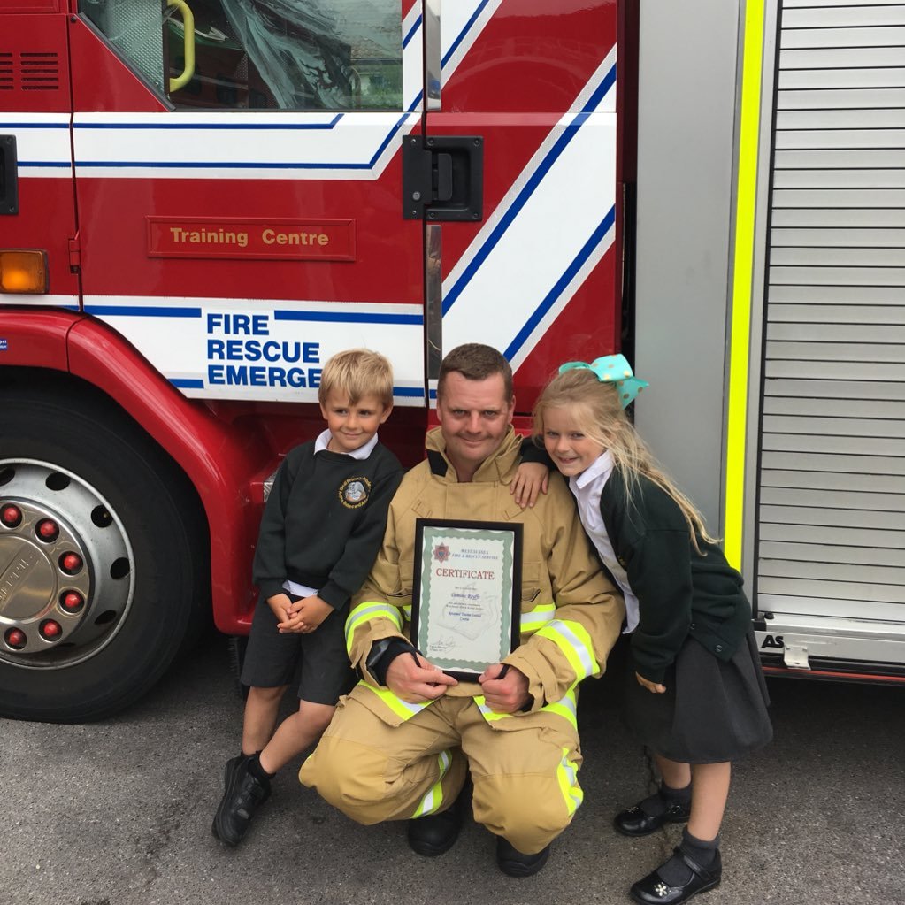 Massive Canary fan.I work for West Sussex Fire and Rescue Service and Checkatrade. Here is my amazing son and daughter. My views are my own.