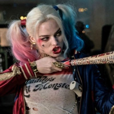 snarkywitch72's profile picture. Poe fanatic. Never confuse me for a liberal. I enjoy pissing off both sides of the aisle. 😁