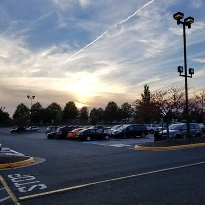 asidolisa's profile picture. jangan dilihat angkanya
lihat berapa banyak orang yang bisa makan oleh karena kuasa iman