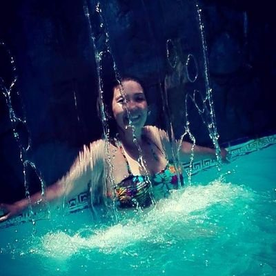 franciscaOG's profile picture. To have a good friend, you must be one yourself first 😊👌