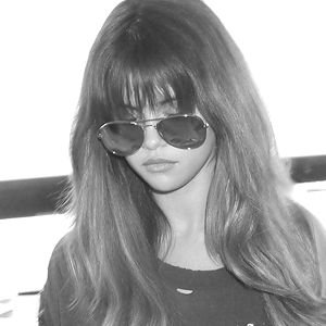 medeixakibe's profile picture. •》oi, eu sou um amor de pessoa, caso queiram me conhecer, segue d volta, e curte o fixado (obs:vou seguir todos que me seguirem)ॱ*⑅♡《