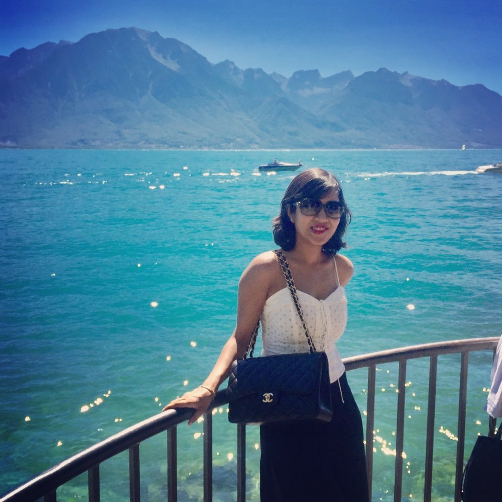 shainahasan's profile picture. 