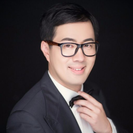 realalienzjc's profile picture. 