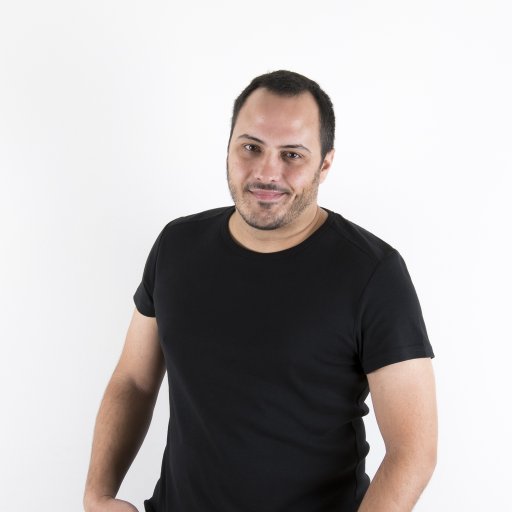 Software crafter and Chief Godfather of @weareredlight, facilitator and Uber Pusher at Nest Collective Coimbra, father of two, son of other two.
