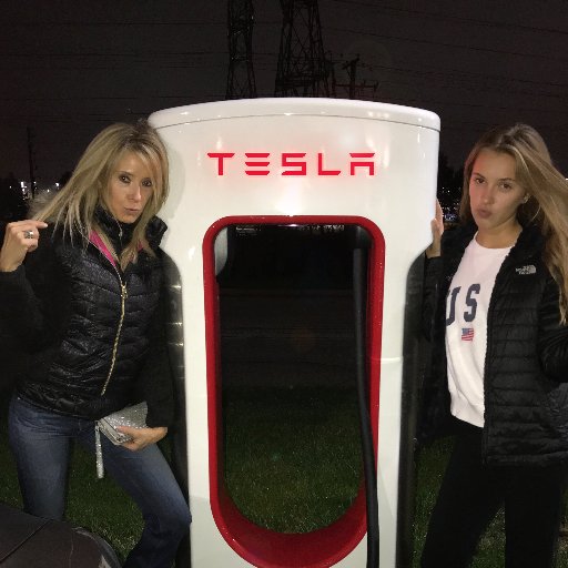 Tesla Love!  XOXO   #Solar, Charging, #EV, #Powerwall, #ModelS, #ModelX, #Model3!   #TeslaSemi #Teslaroadster  
OMG!  We are the orignail #TeslaGirlz!