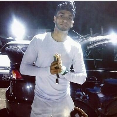 IM JUST ME!!!FRESH IZ A WAY OF LIFE.. so everyday is a new beginning... Attending the University of the West Indies....
EARTH!! ·