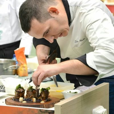 cocinero,joven,español,soriano, numantino de sangre,amante de mi tierra,mi gente,pescador y aficionado de la micologia