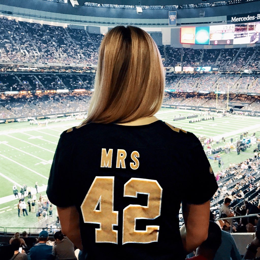 BlogLifeLine's profile picture. A lifestyle blog about motherhood, marriage & life as a wife in the NFL