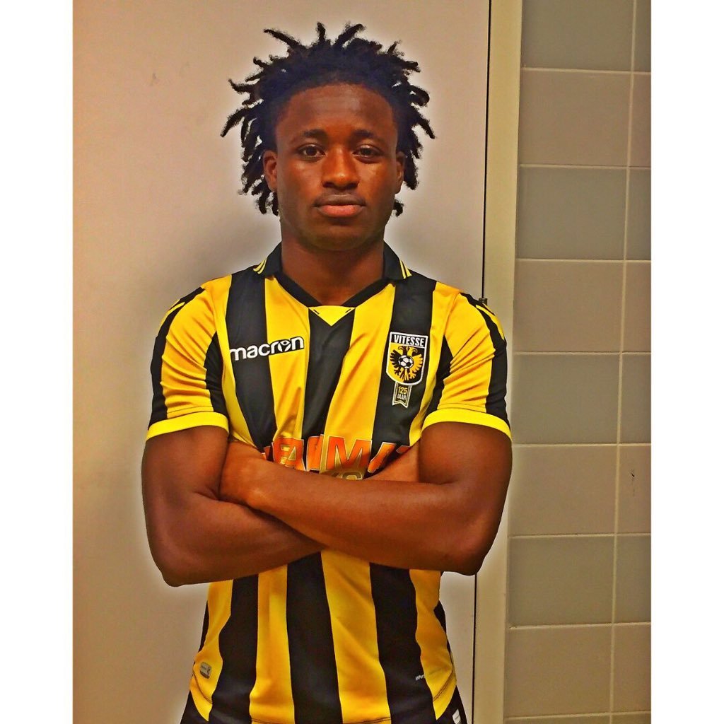 Official Soccer Player of Vitesse Arnhem! Positions:2 or 3 /Instagram: Officialjames_ / Love to GOD and my FAMILY🙏🏾❤️