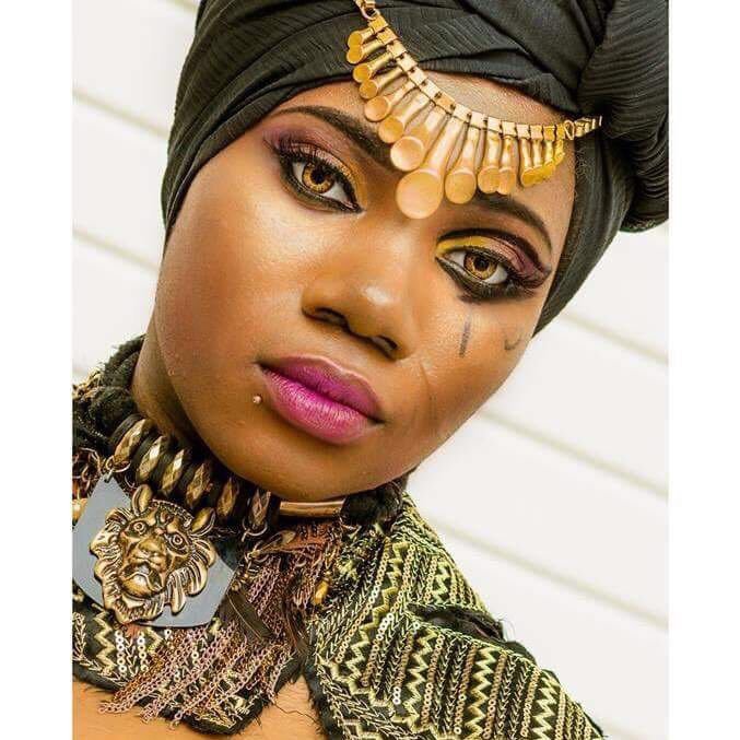 Fashion, Editorial and Catwalk Model | Singer | Rapper | Actress | For Bookings Contact cacheral.p@hotmail.co.uk Instagram: @CookiieModel @Laydee_cashiie