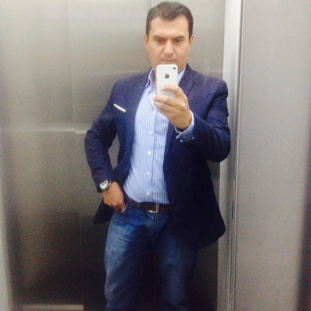 douglasvelah's profile picture. Papá enamorado 🏸🎾 🏃XPLANE. ADVIES Consultores Financieros. ECUPHARMA CIA LTDA.