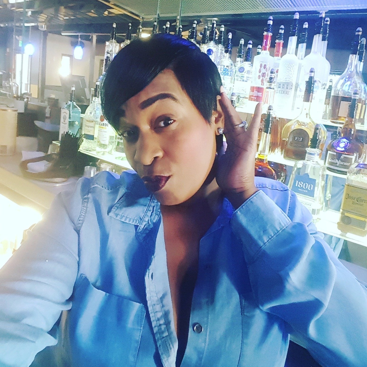 IG: @bartenderkimbella