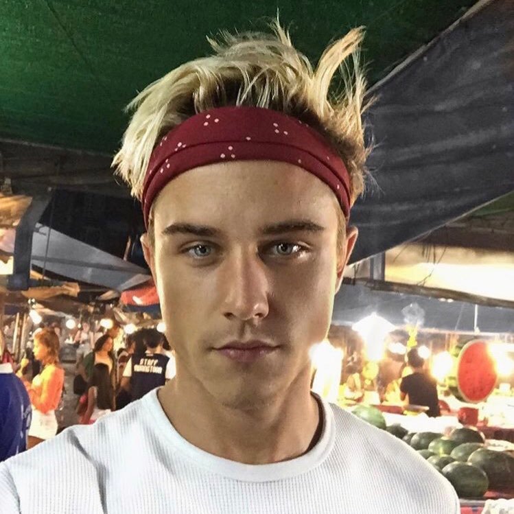 zachoo__'s profile picture. roméo