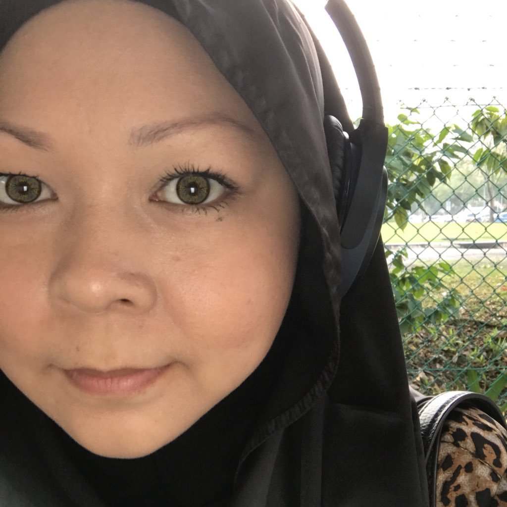 sarinang6916's profile picture. Live Life To The Fullest