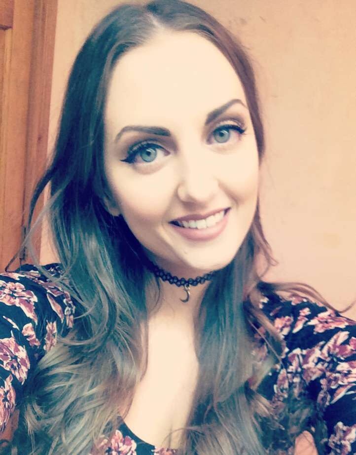 MarissaBono's profile picture. if nothing else, I am myself, that's all I have to give.