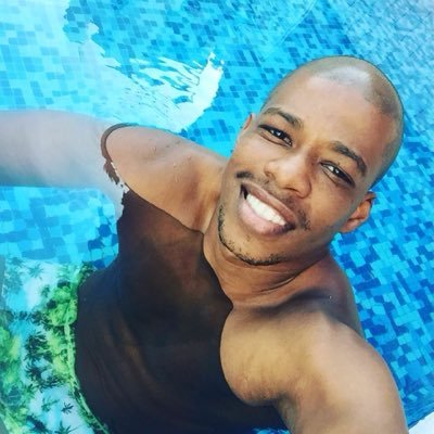 #013 #011 🙏🏾🙌🏾Como não acredito em coisas eternas ..transformo meus momentos em inesquecíveis 👊🏾🍀