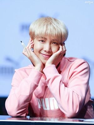 김남준 방탄소년단
아미사랑헤김남
 방탄소년단 @bts_twt