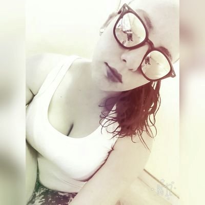 musician 
alcoholera
5°1°
snap: chechuzap01
leonina 
insta: cheechuokg