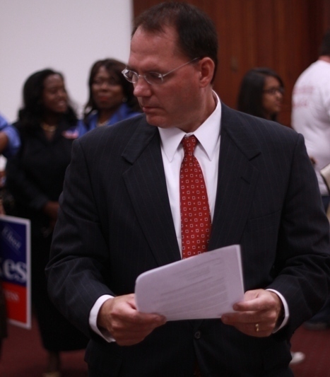 Frank Saunders is a teacher, not a politician.  Frank wants to make government work in the interest of all Americans.