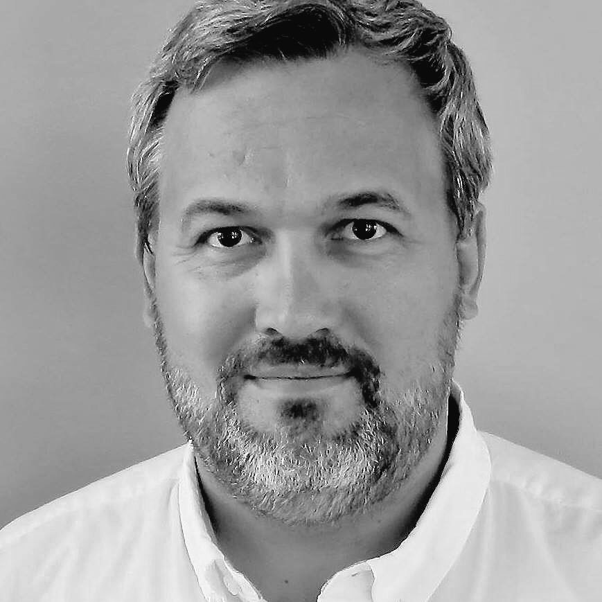 Business development and #Strategy consultant with #Brand in focus. @PeopleMadeBrands @StartUpBranding