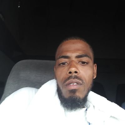 CoolHeartedBoi's profile picture. 