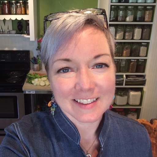 Anoint_Ed's profile picture. 📗#Author📕#Researcher 🌻#RecipeWriter❤️Lover of💧#Anointing with 🌱#EssentialOils + 🙏#Prayer =🌱Anoint Ed ♻️#Green✨#Clean💚#Simplicity 💎#Value 😁#Wellness