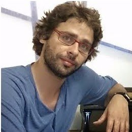 Professor de Piano i Docent de Música | Sempre aprenent i buscant les millors metodologies per ensenyar-aprendre.
