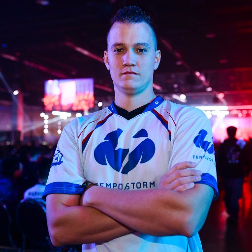 Husband/Dad - Washed Up Counter Strike Player. Undefeated in twitchcon Killer Queen tournaments. Semper Paratus https://t.co/0D4g9A6HYM