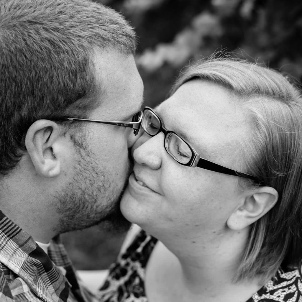 Theatre teacher at FHHS, wife, daughter, sister, niece, friend. Lover of life!