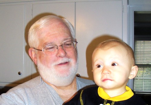 OldWhgWalt's profile picture. Old, retired and now a rink rat.