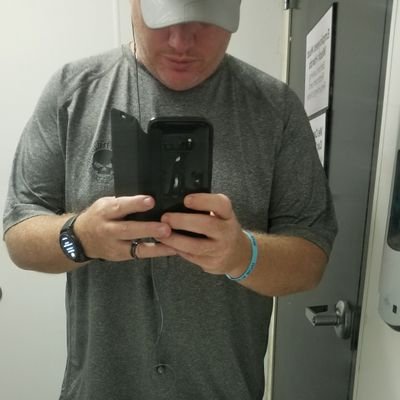 JohnHow50206296's profile picture. 