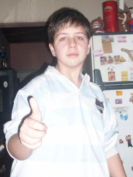 Dami_Aragon's profile picture. Me llamo damian, tengo 14 años