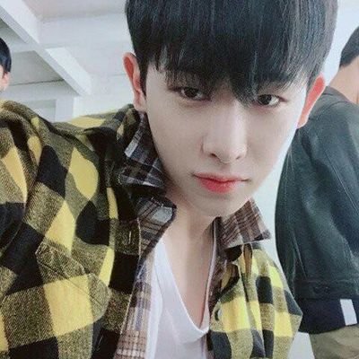 [봇] 후! 몬스타엑스의 섹시남 워호 입니다 • 난 항상 여기에 있을 거예요, 너랑 같이 있을 거예요, 남현수의 엄마 @rxdpetals_ ♡ • ENG/KOR
