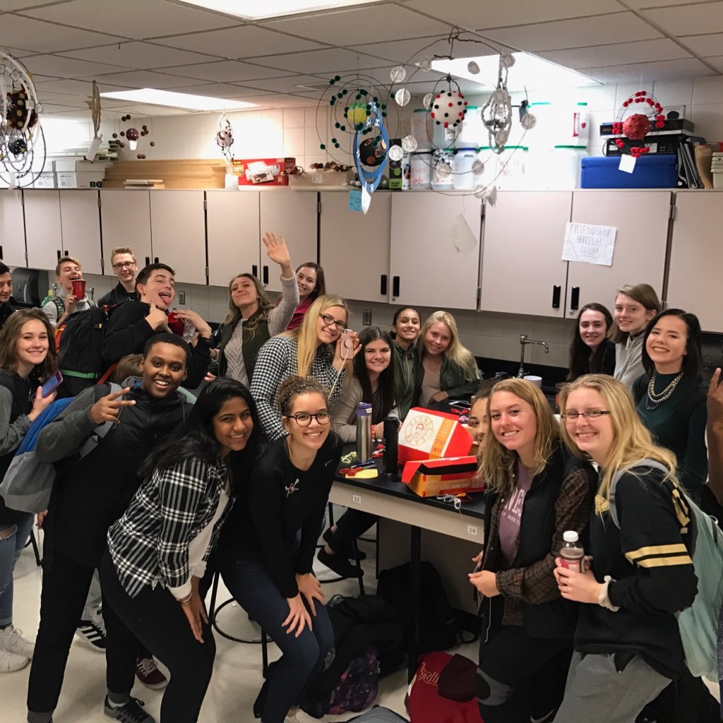 MGFriendship's profile picture. The Crimson Friendship Bracelet Club was founded by @meghan_rees and @maclean_maddy to promote friendship and camaraderie at MGSH, account run by @lauranoelmeow