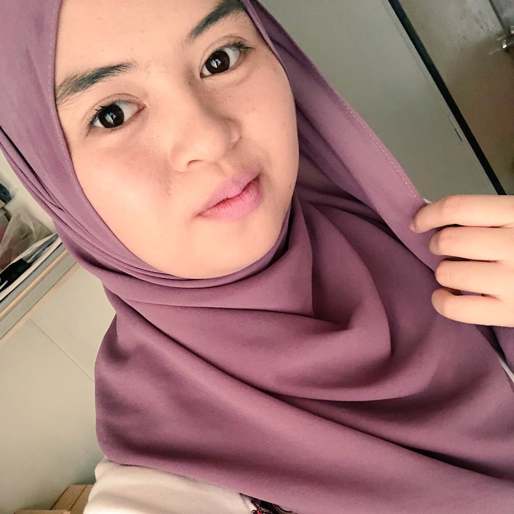 SarahJamil94's profile picture. Wordless . Servants us of Allah 🙌🏻