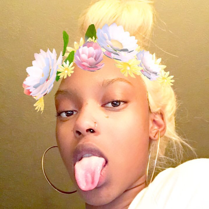 |21 ♈️| love yourself because nobody else will 😌💕
