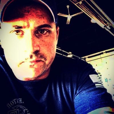 darealcharlie10's profile picture. 