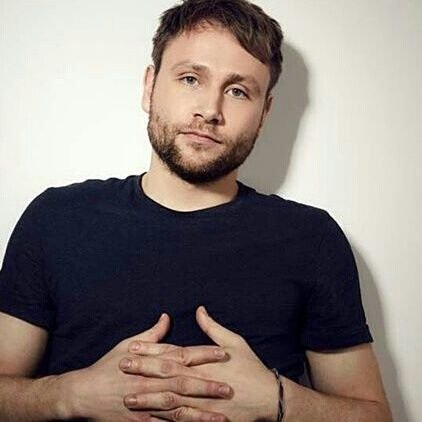 Primeira, maior e melhor fonte de notícias sobre o ator Max Riemelt no Brasil. Ativem as notificações. 
(Max curtiu e seguiu dia 05/12/2015 ♥)