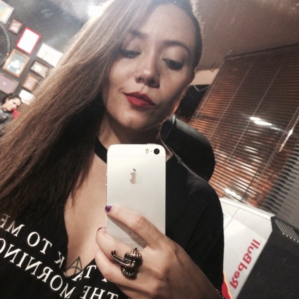 FrunaRoja's profile picture. 